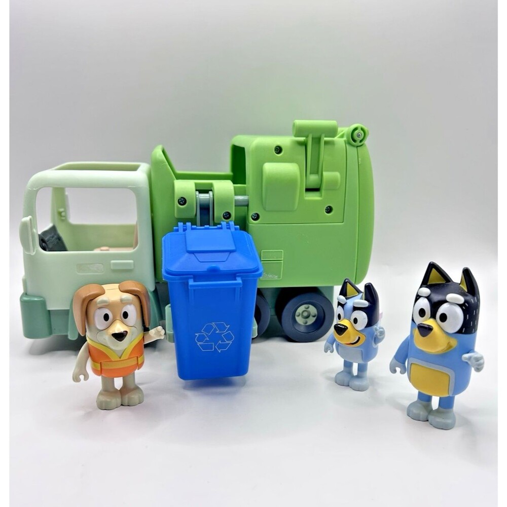 Bluey Garbage Truck Playset with Bluey Figures, Bin Man  & Trash Bin – Lot